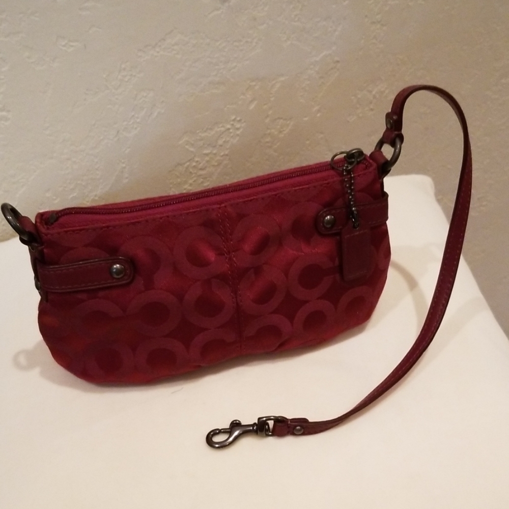 Authentic Coach mini handbag - Picture 6 of 6